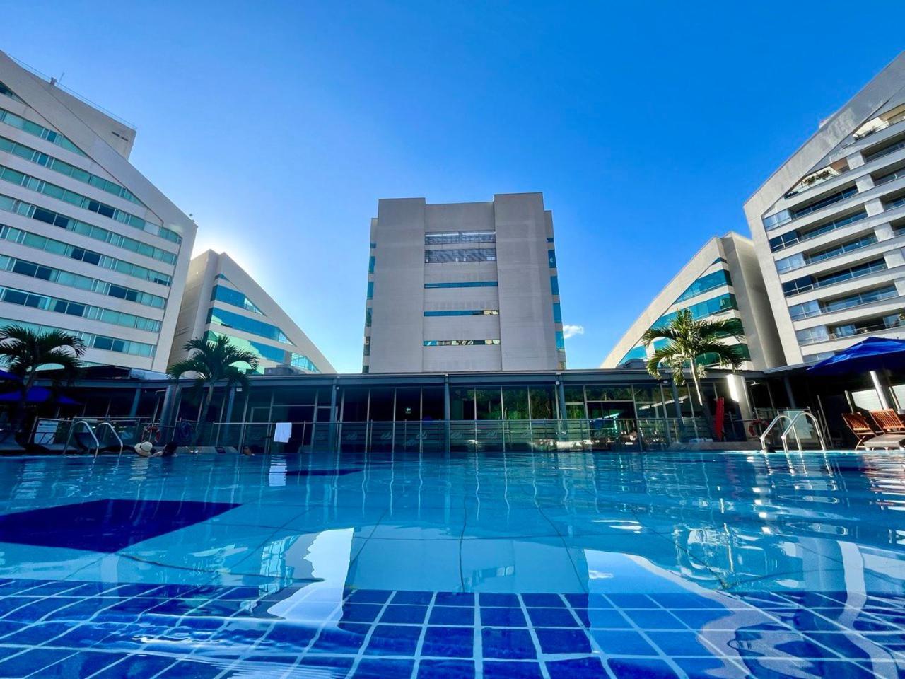 Hotel San Fernando Plaza Medellín Esterno foto The pool at the hotel