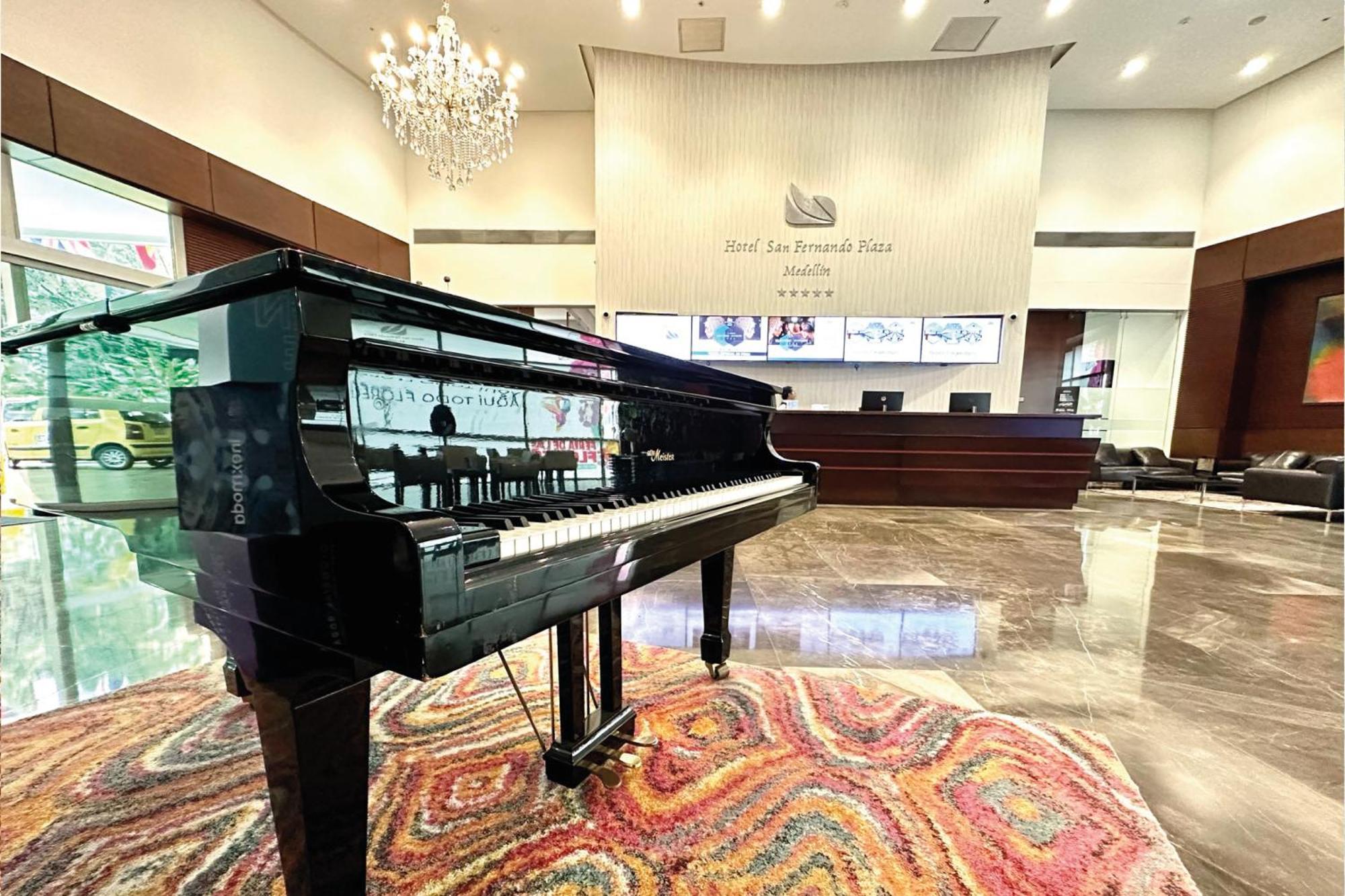 Hotel San Fernando Plaza Medellín Esterno foto